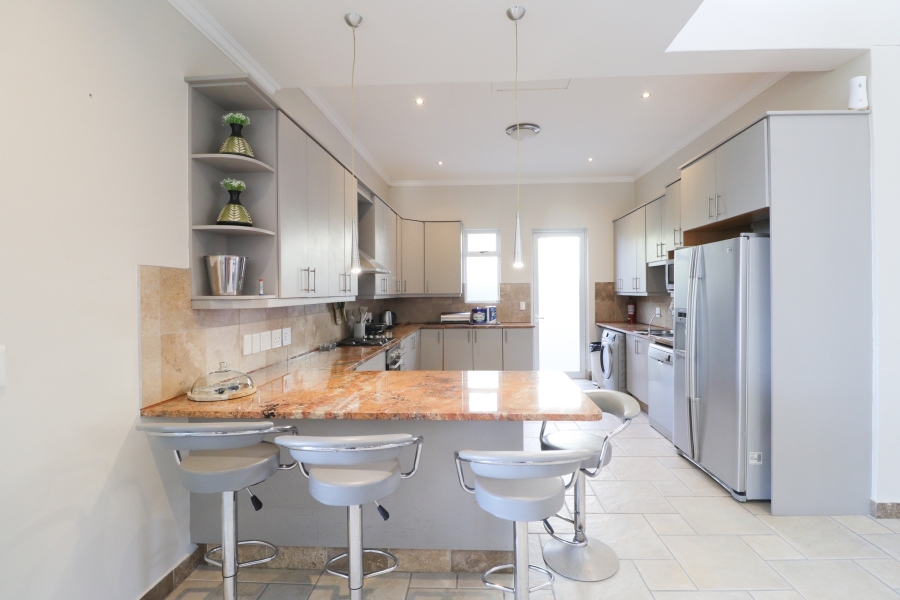 4 Bedroom Property for Sale in Pinnacle Point Golf Estate Western Cape